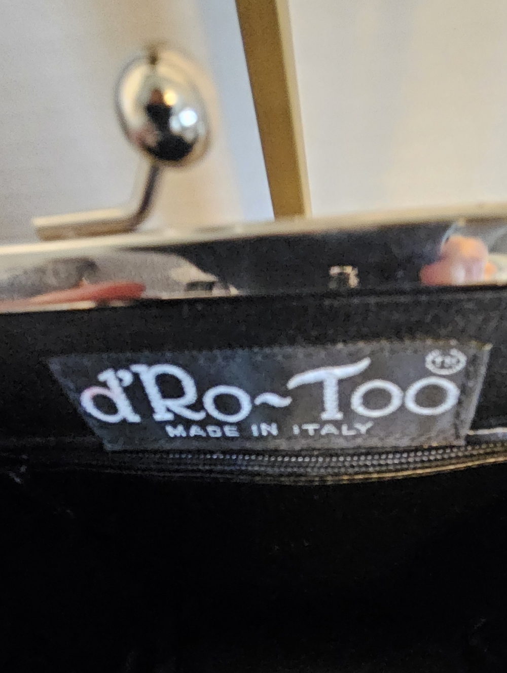 Vintage d' Ro~Too Italian Zebra Print Top Handle Purse W/Kiss Lock - Picture 7 of 10
